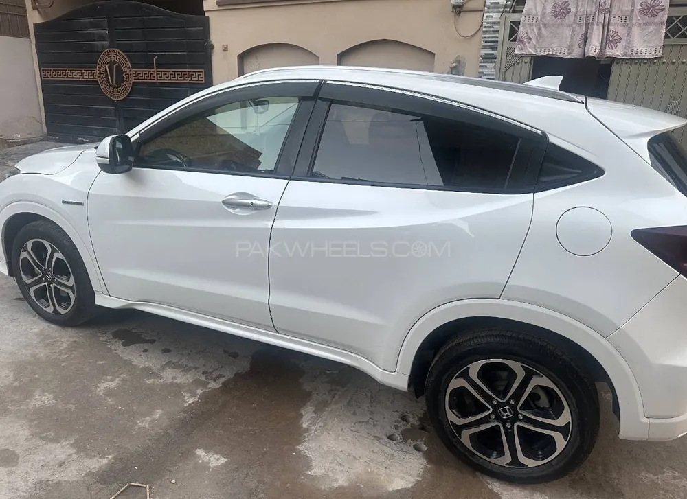 Honda Vezel 2014 for Sale in Islamabad Honda Vezel 2014 for Sale in Islamabad Image-4