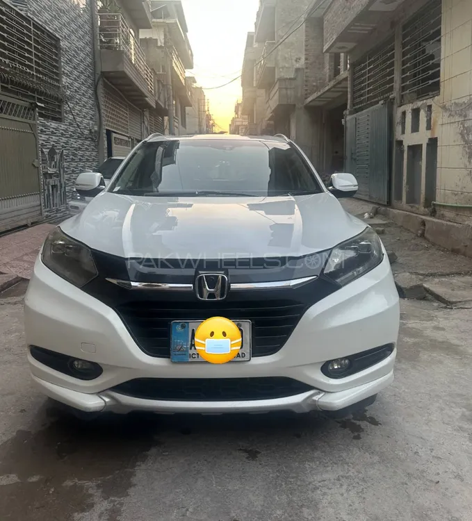 Honda Vezel 2014 for Sale in Islamabad Honda Vezel 2014 for Sale in Islamabad Image-1