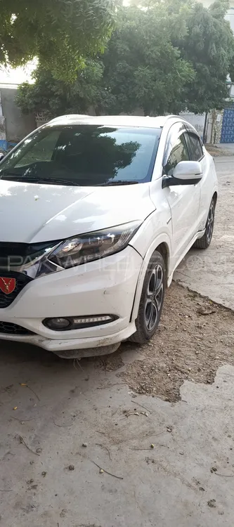 Honda Vezel 2015 for Sale in Karachi Image-1