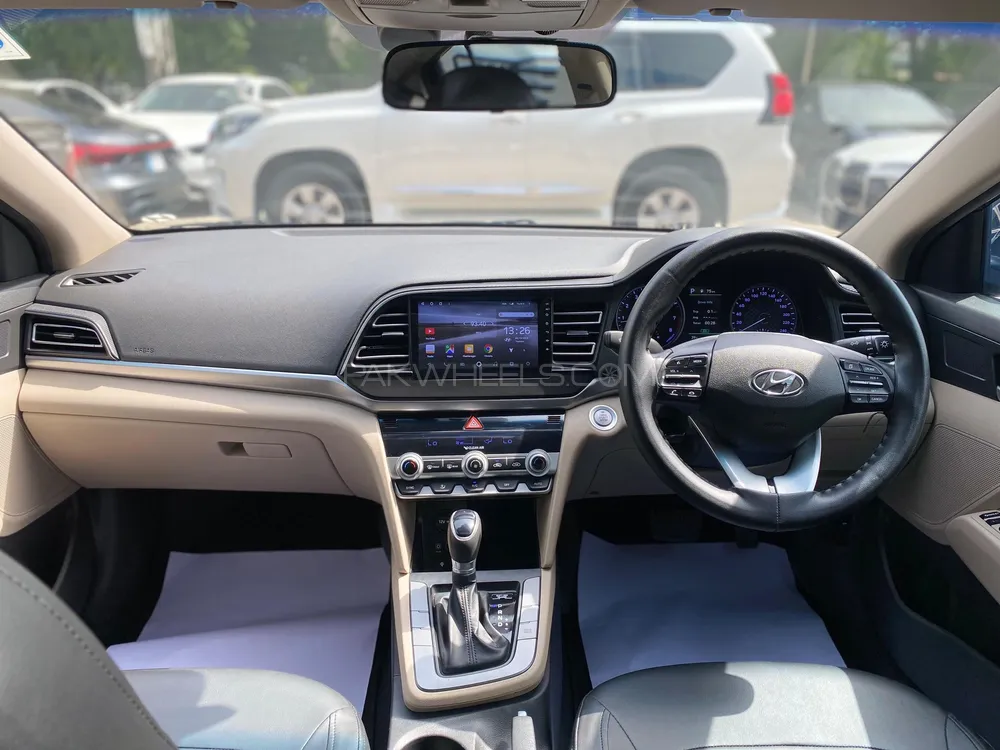 Hyundai Elantra 2023 for Sale in Karachi Hyundai Elantra 2023 for Sale in Karachi Image-9