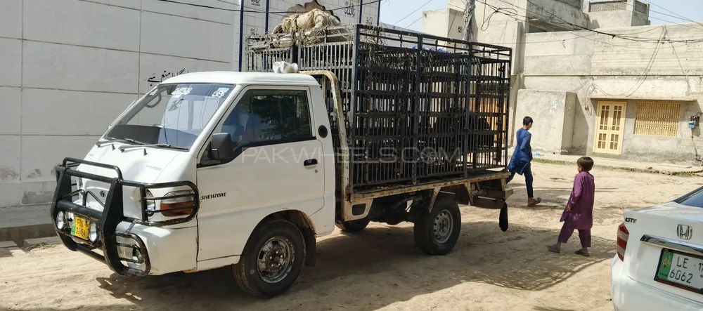 Hyundai Shehzore 2007 for Sale in Faisalabad Hyundai Shehzore 2007 for Sale in Faisalabad Image-2