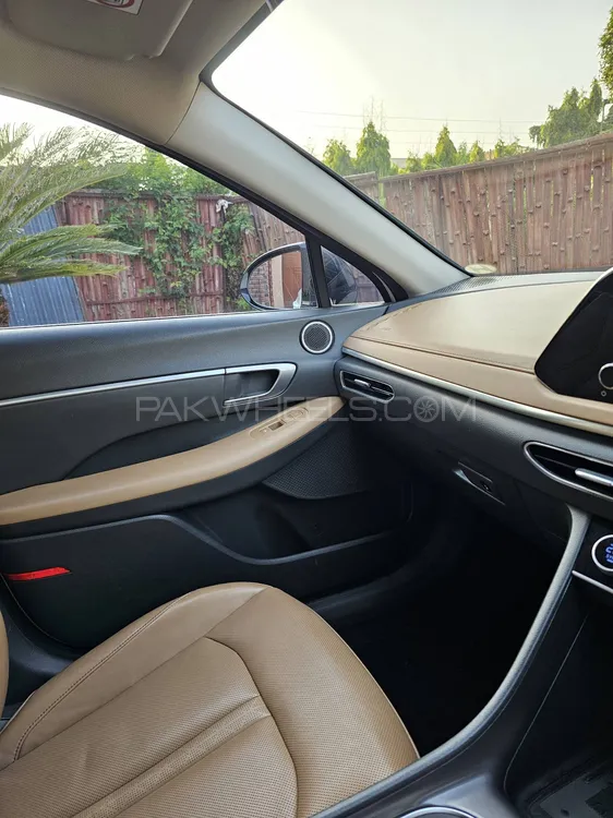 Hyundai Sonata 2021 for Sale in Multan Hyundai Sonata 2021 for Sale in Multan Image-8