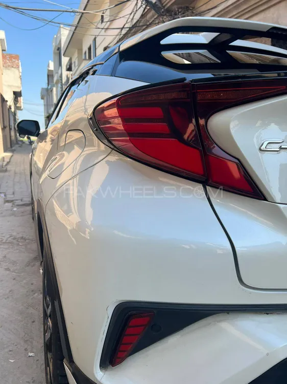 Toyota C-HR 2019 for Sale in Sialkot Image-1