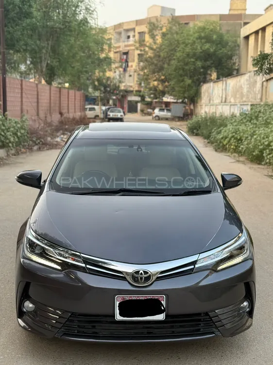 Toyota Corolla 2017 for Sale in Karachi Image-1