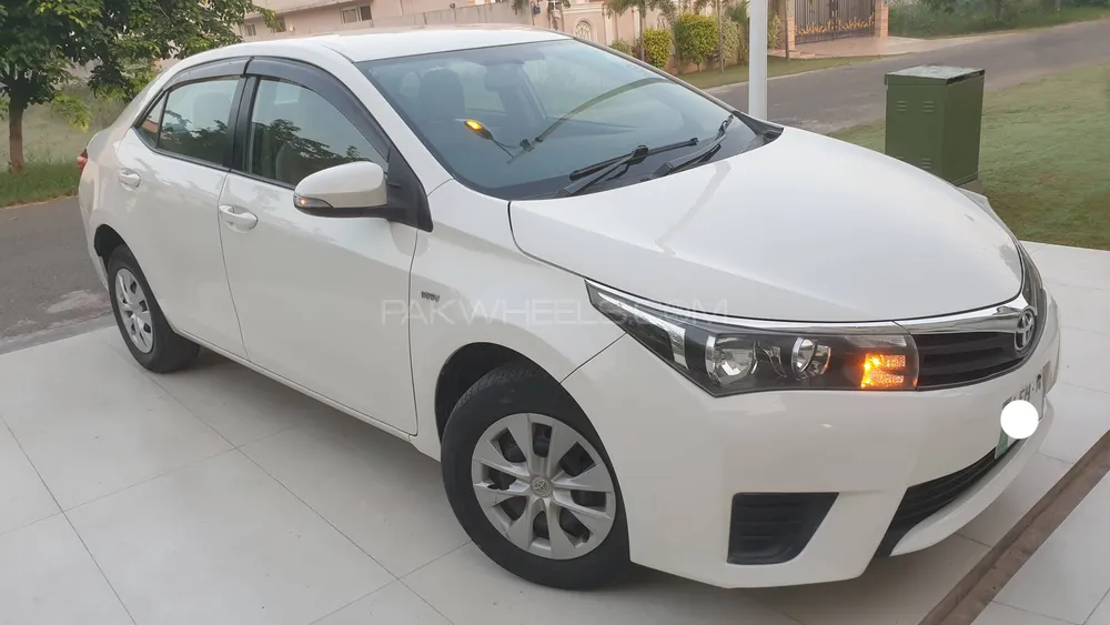 Toyota Corolla 2014 for Sale in Lahore Image-1