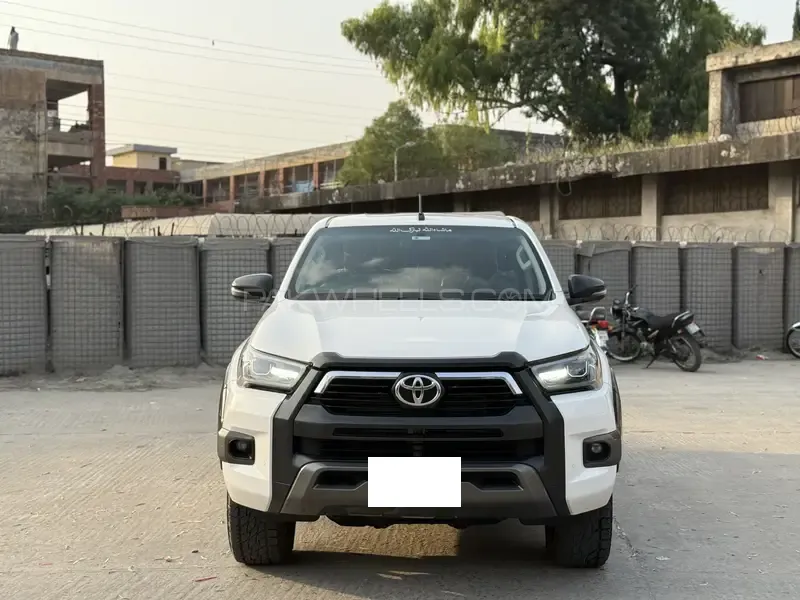 Toyota Hilux 2022 for Sale in Islamabad Toyota Hilux 2022 for Sale in Islamabad Image-3