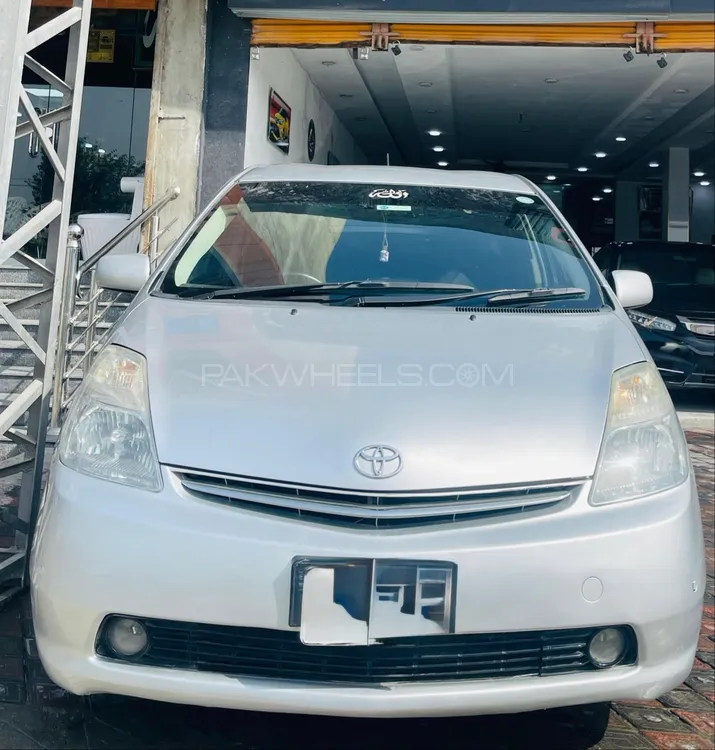 Toyota Prius 2007 for Sale in Attock Toyota Prius 2007 for Sale in Attock Image-1