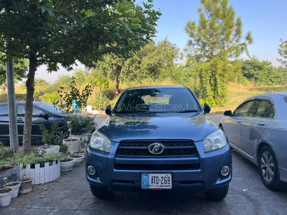 Toyota Rav4 2011 for Sale in Islamabad Image-1