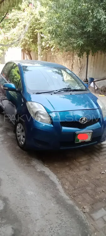 Toyota Vitz 2012 for Sale in Faisalabad Image-1