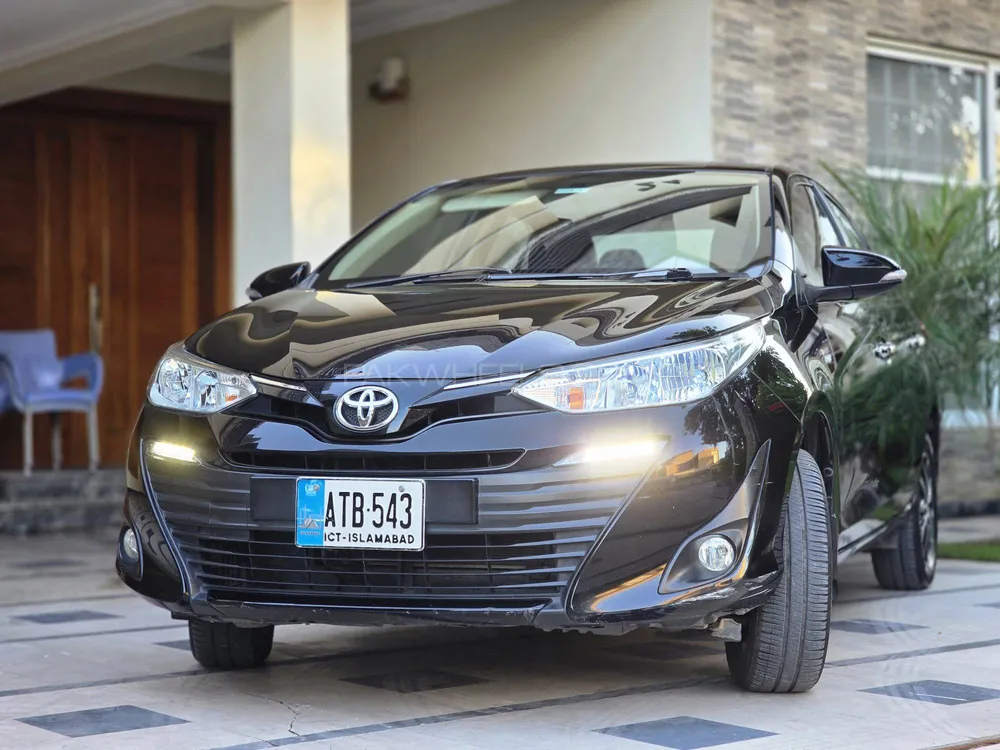 Toyota Yaris Sedan 2021 for Sale in Islamabad Image-1