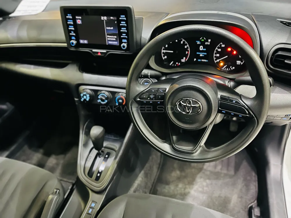 Toyota Yaris Hatchback 2021 for Sale in Peshawar Toyota Yaris Hatchback 2021 for Sale in Peshawar Image-9
