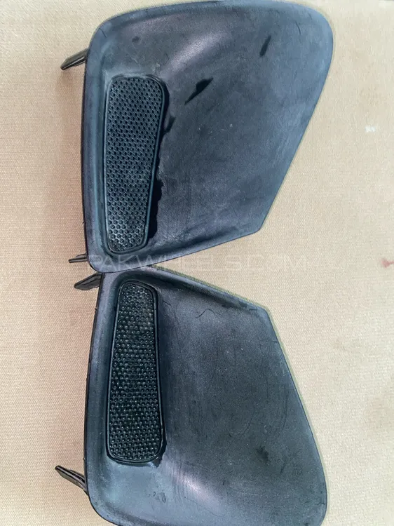 front fog light covers of toyota corolla model 2013  Image-1