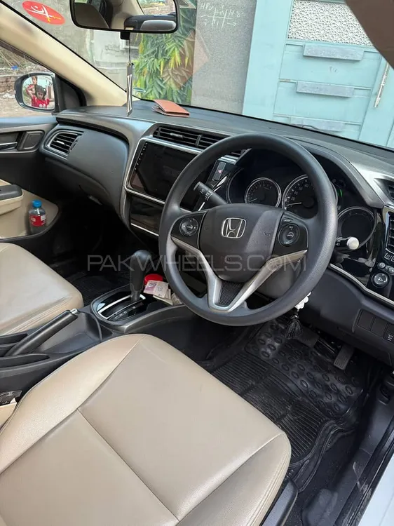Honda City 2022 for Sale in Sheikhupura Honda City 2022 for Sale in Sheikhupura Image-3