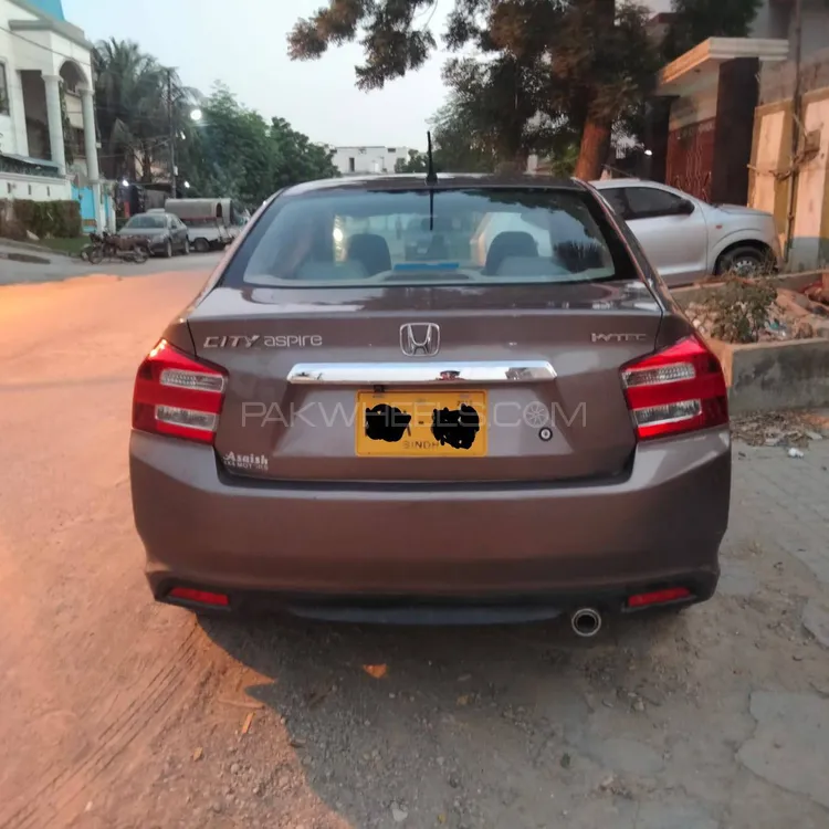 Honda City 2016 for Sale in Karachi Image-1