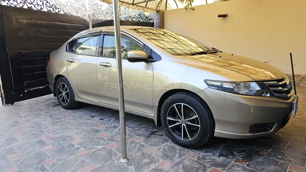 Honda City 2015 for Sale in Lahore Image-1