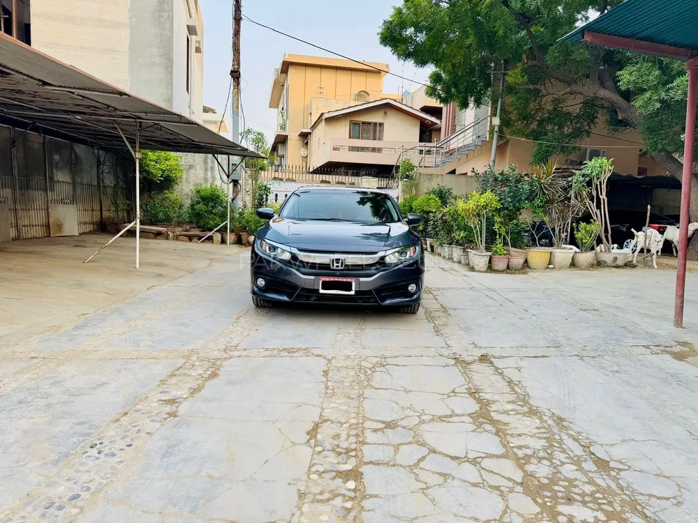 Honda Civic 2018 for Sale in Karachi Image-1