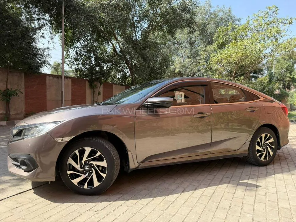 Honda Civic 2019 for Sale in Lahore Image-1
