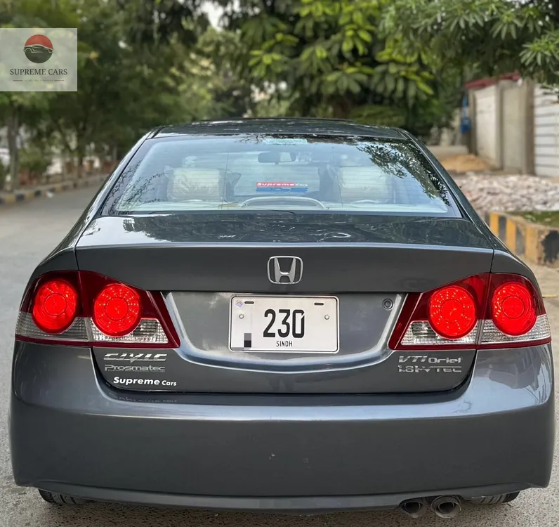 Honda Civic 2010 for Sale in Karachi Image-1