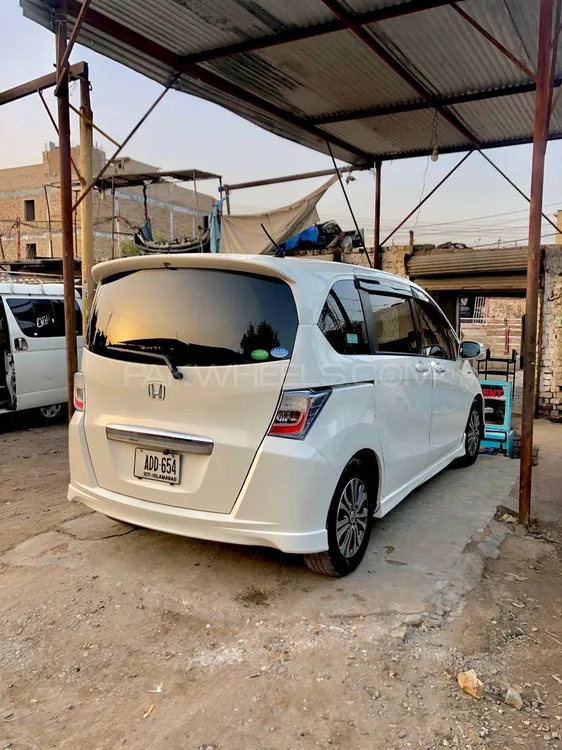 Honda Freed 2012 for Sale in Peshawar Image-1