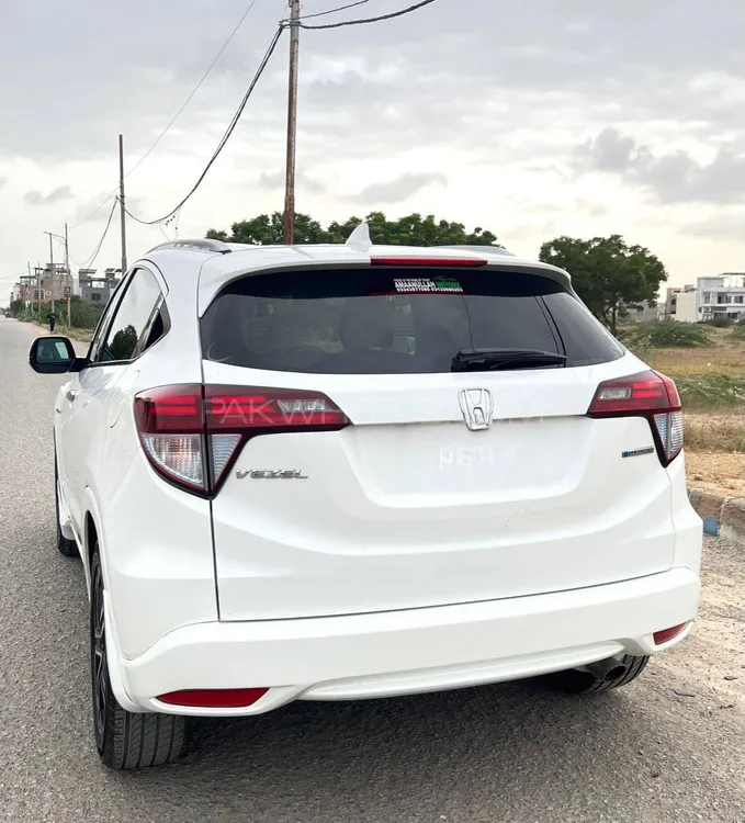 Honda Vezel 2014 for Sale in Karachi Honda Vezel 2014 for Sale in Karachi Image-5