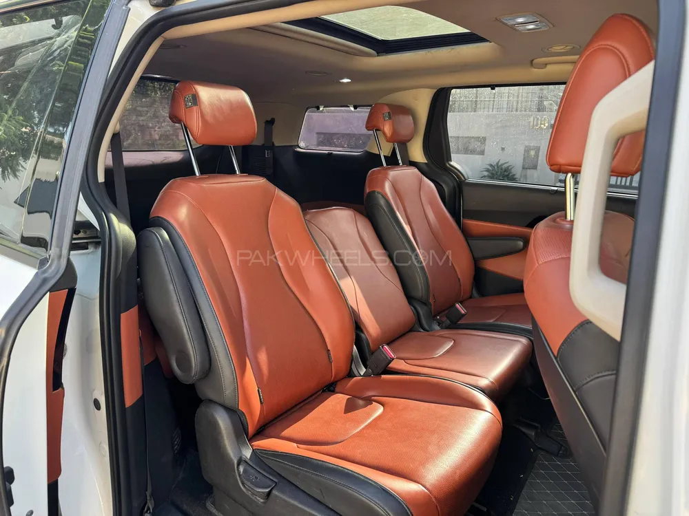 KIA Carnival 2021 for Sale in Islamabad KIA Carnival 2021 for Sale in Islamabad Image-7
