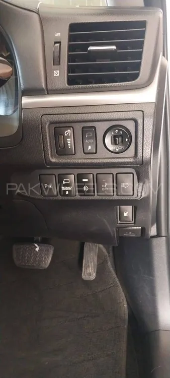 Lexus CT200h 2011 for Sale in Lahore Lexus CT200h 2011 for Sale in Lahore Image-12
