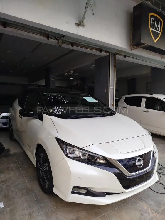 Nissan Leaf 2021 for Sale in Karachi Image-1
