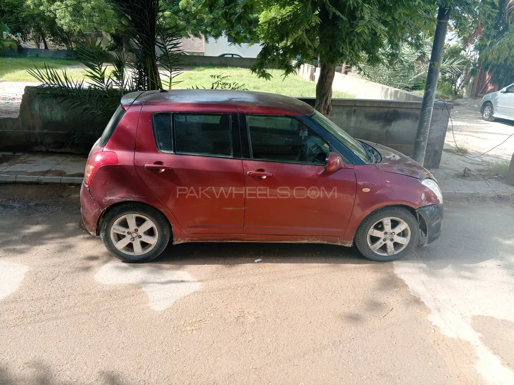 Suzuki Swift 2013 for Sale in Karachi Image-1