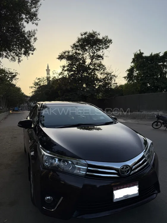 Toyota Corolla 2017 for Sale in Karachi Image-1