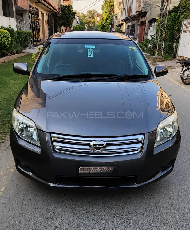 Toyota Corolla Axio 2007 for Sale in Lahore Image-1