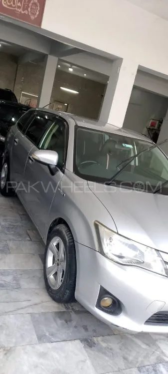Toyota Corolla Fielder 2014 for Sale in Peshawar Image-1