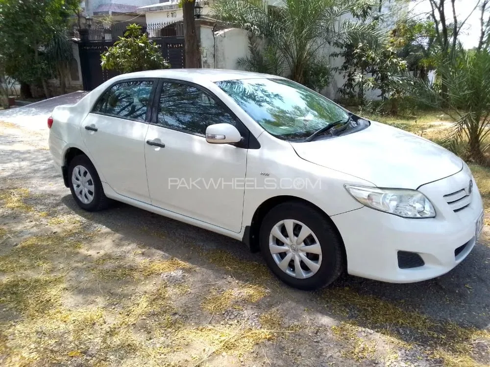 Toyota Corolla 2010 for Sale in Islamabad Image-1