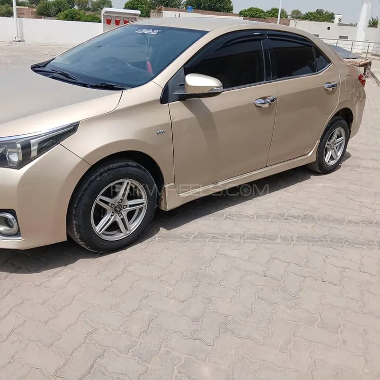 Toyota Corolla 2015 for Sale in Vehari Toyota Corolla 2015 for Sale in Vehari Image-1