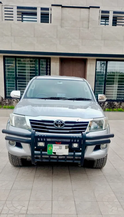Toyota Hilux 2012 for Sale in Islamabad Image-1