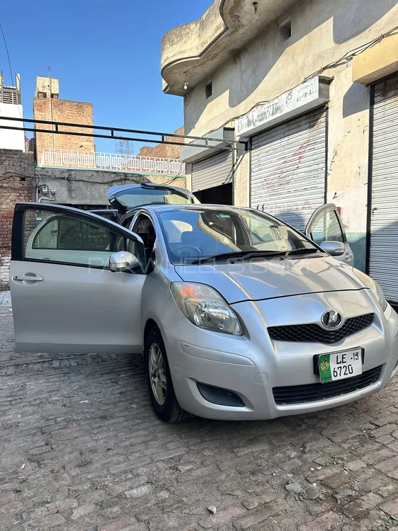 Toyota Vitz 2007 for Sale in Gujrat Image-1