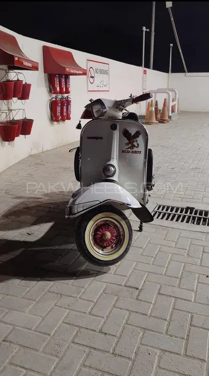 Vespa 150cc 1978 for Sale Image-1