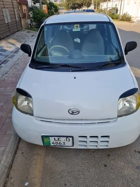 Daihatsu Esse 2013