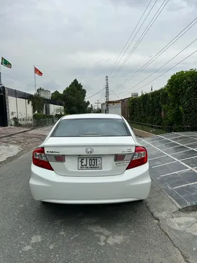Honda Civic VTi Oriel 1.8 i-VTEC 2015