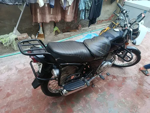 Suzuki GS 150 2024