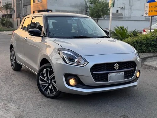 Suzuki Swift GLX CVT 2024