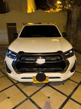 Toyota Hilux Revo V Automatic 2.8 2022