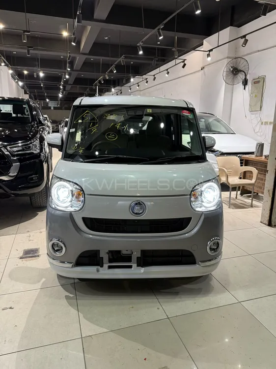Daihatsu Move Canbus 2022 for Sale in Karachi Image-1