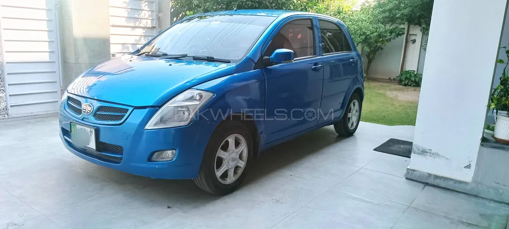 FAW V2 2017 for Sale in Lahore FAW V2 2017 for Sale in Lahore Image-3