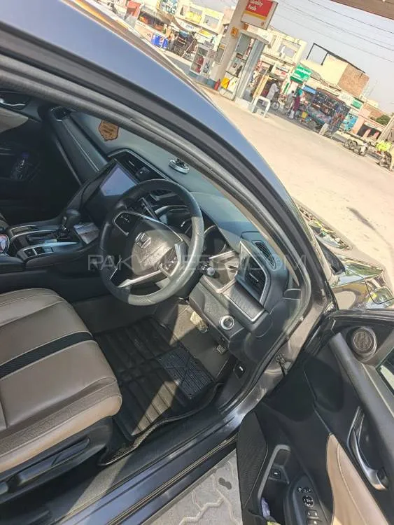 Honda Civic 2018 for Sale in Layyah Image-1