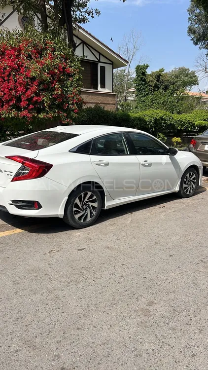 Honda Civic 2018 for Sale in Islamabad Image-1