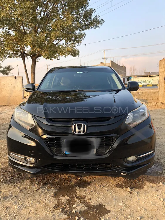 Honda Vezel 2014 for Sale in Swabi Image-1