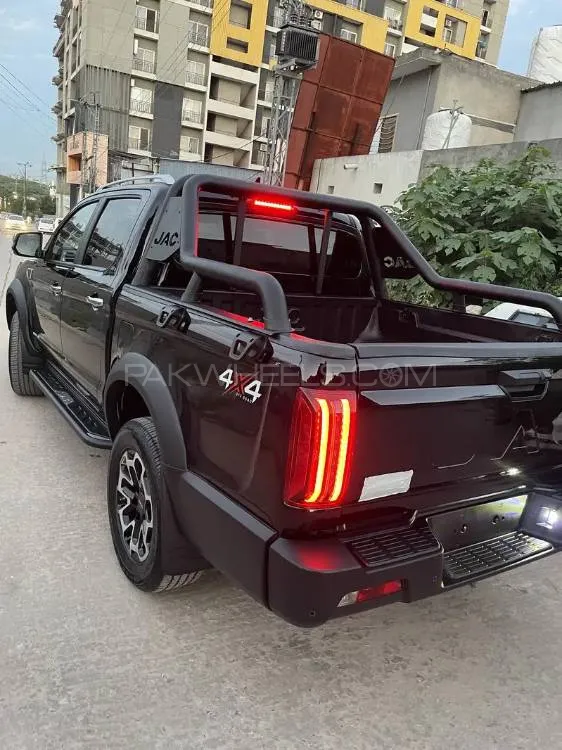JAC T9 2025 for Sale in Lahore JAC T9 2025 for Sale in Lahore Image-5