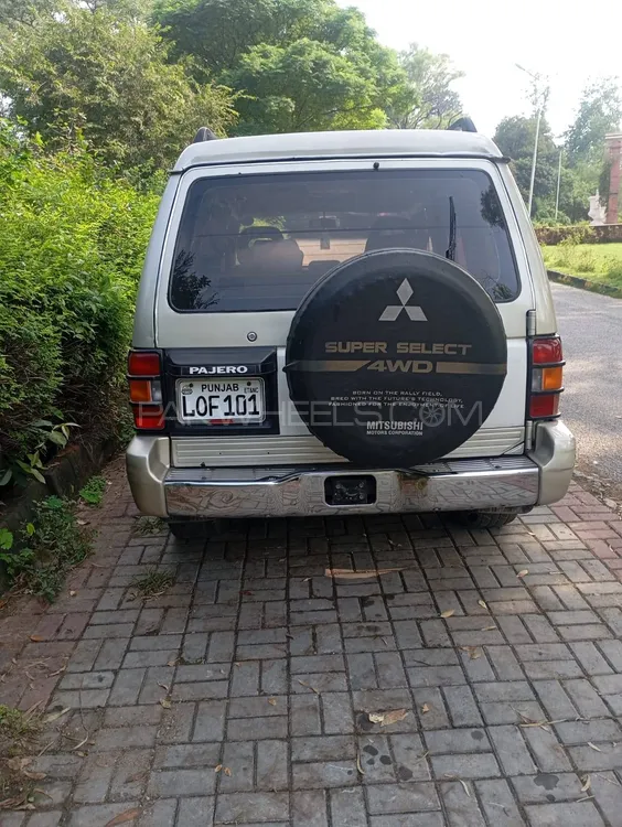 Mitsubishi Pajero 1992 for Sale in Islamabad Mitsubishi Pajero 1992 for Sale in Islamabad Image-2