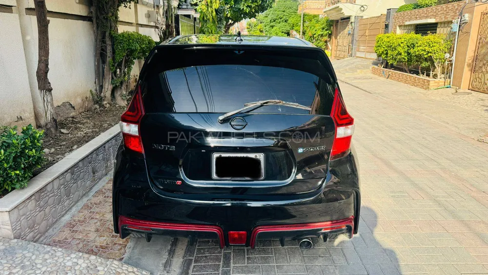 Nissan Note 2017 for Sale in Faisalabad Nissan Note 2017 for Sale in Faisalabad Image-5