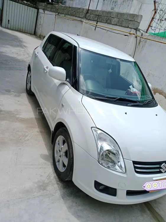 Suzuki Swift 2018 for Sale in Karachi Suzuki Swift 2018 for Sale in Karachi Image-2